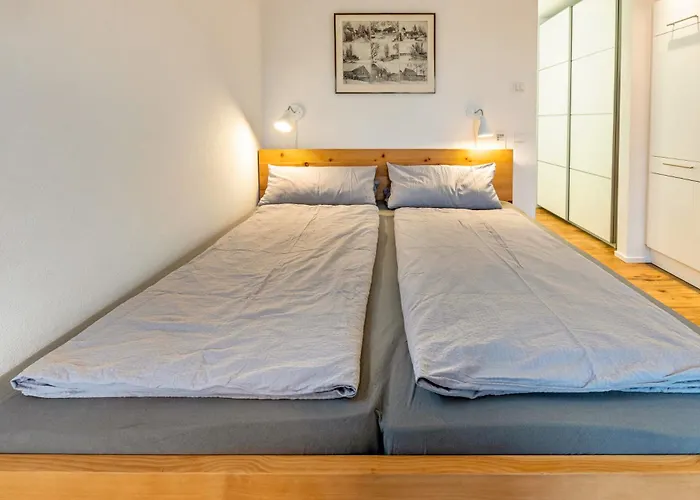 Sonnenhalde 아파트 *